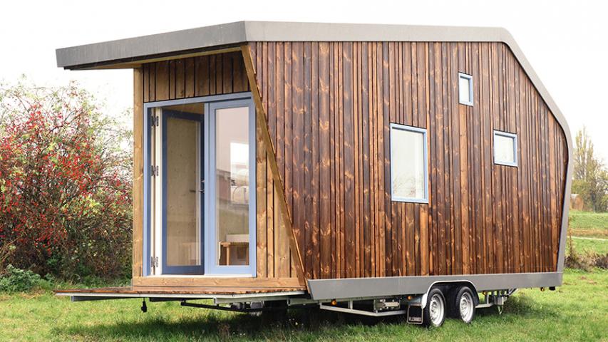Mobile Sustainable Minimalism Kebony, Tiny Wooden Mobile Homes