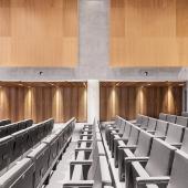 LUISS, Rome: the material mix shapes the Aula Magna